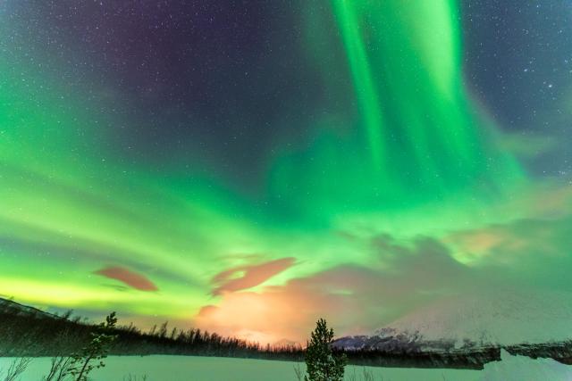 Polarlichter in den Lyngenfjorder Alpen am 70sten Breitengrad