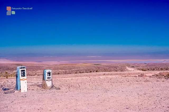 NFT 019: An abandoned gas station in the Atacama Desert