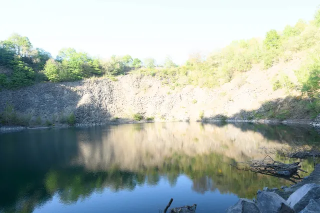 Der Basaltsee in Eulenberg (+2 Belichtungswerte)