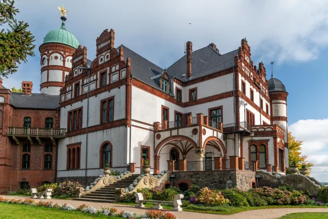 Schloss Willigrad am Schweriner See