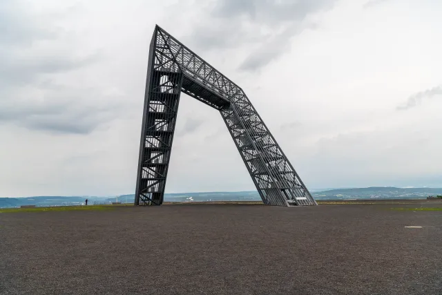 The Saar polygon in Ensdorf from different perspectives