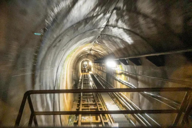 With the funicular at 39° 1050 m far and 850 meters high