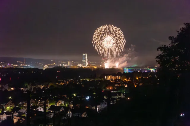 Rhein in Flammen bei Bonn