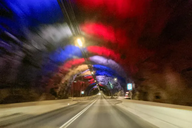  Illuminations and Viking motifs in the tunnels